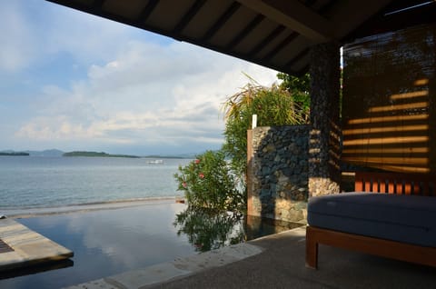 Beach/ocean view