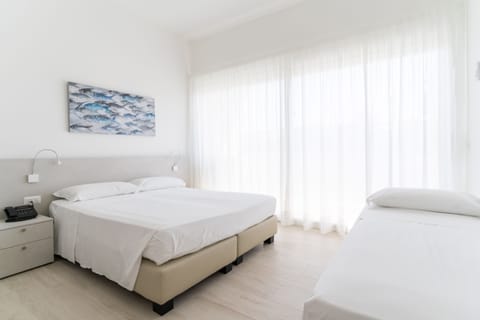 In-room safe, free WiFi, bed sheets, wheelchair access