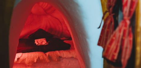 Room, 1 King Bed | Bed sheets