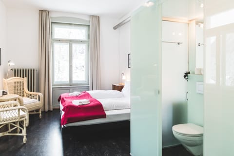 Double Room | Individually decorated, individually furnished, cribs/infant beds