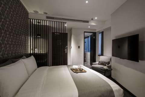 Star Corner Room | In-room safe, free WiFi, bed sheets