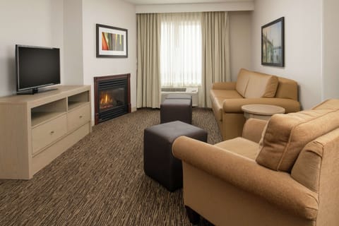 Junior Suite, 1 King Bed, Fireplace | Premium bedding, down comforters, desk, laptop workspace