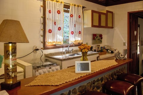 Romantic Double Room (Chalé Passarinho) | Private kitchen