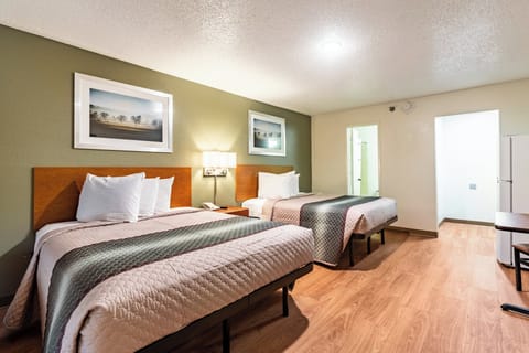 Free WiFi, bed sheets, wheelchair access