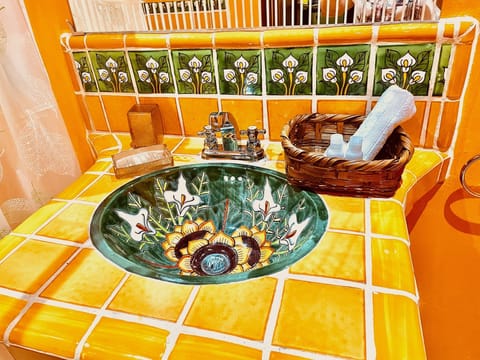 Shower, rainfall showerhead, eco-friendly toiletries, towels