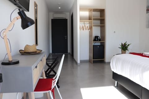 Panoramic Double Room | Minibar, in-room safe, individually decorated, individually furnished