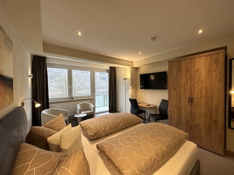 Standard Double Room, Accessible, Private Bathroom (Moselblick) | Blackout drapes, soundproofing, free cribs/infant beds, rollaway beds