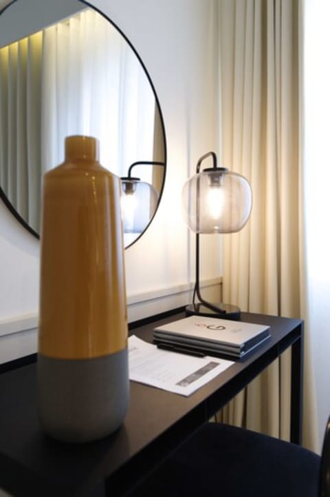 Suite, Terrace | Premium bedding, minibar, in-room safe, desk