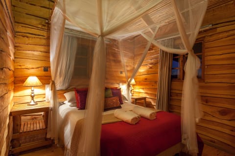 Family Cabin, 2 Bedrooms | Iron/ironing board, free WiFi, bed sheets