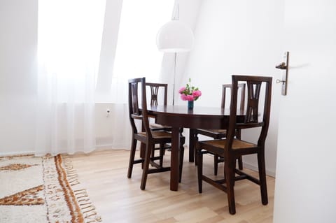 Apartment | 2 bedrooms, desk, blackout drapes, iron/ironing board