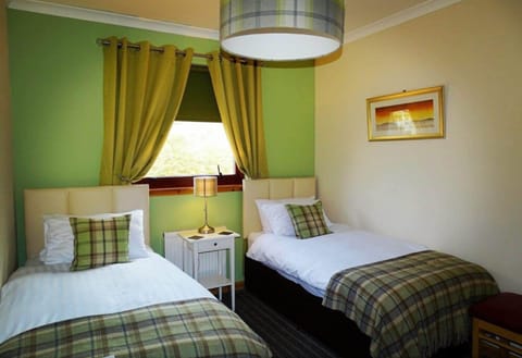Comfort Twin Room | Premium bedding, free WiFi, bed sheets