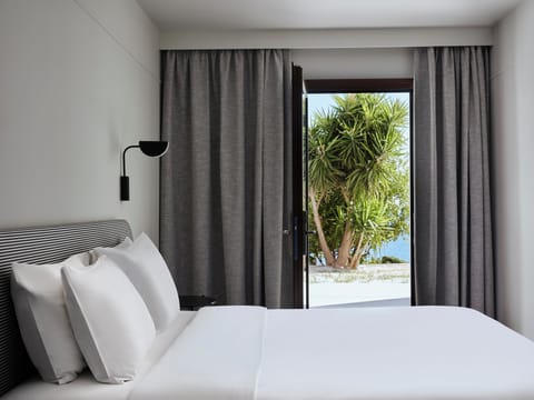 Executive Room with Terrace | In-room safe, individually furnished, blackout drapes, soundproofing