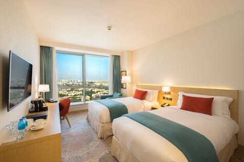 Superior Room, Pool View - Complimentary shuttle to Kite Beach | Minibar, in-room safe, individually decorated, individually furnished