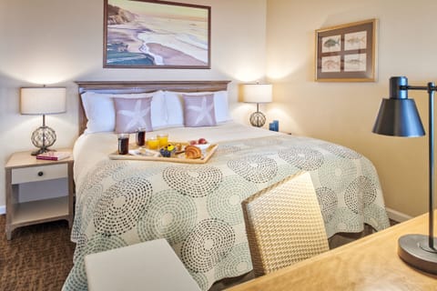 Premium bedding, down comforters, in-room safe, desk