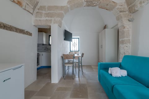 Studio, Non Smoking | Living area | Flat-screen TV