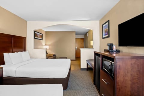 Suite, Multiple Beds, Non Smoking | Premium bedding, pillowtop beds, in-room safe, desk