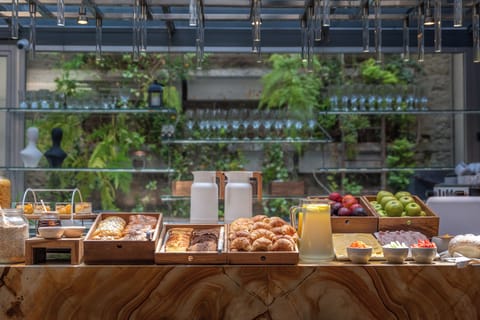 Daily continental breakfast for a fee