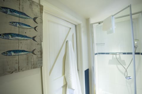 Suite, Ensuite, Harbor View | Bathroom