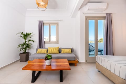 Superior Room | In-room safe, laptop workspace, iron/ironing board, free WiFi