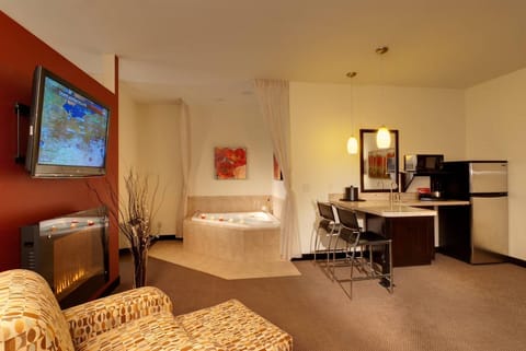 Premium bedding, pillowtop beds, in-room safe, individually decorated