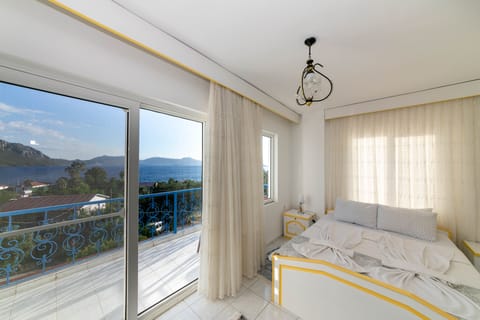 Duplex | 3 bedrooms, iron/ironing board, free WiFi