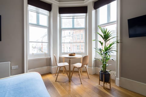 Studio | In-room dining