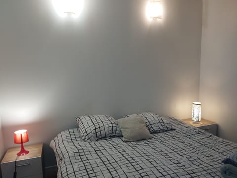 Apartment, Ensuite | 2 bedrooms, travel crib