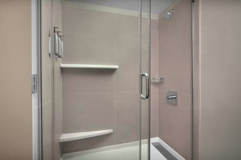 Combined shower/tub, eco-friendly toiletries, hair dryer, towels