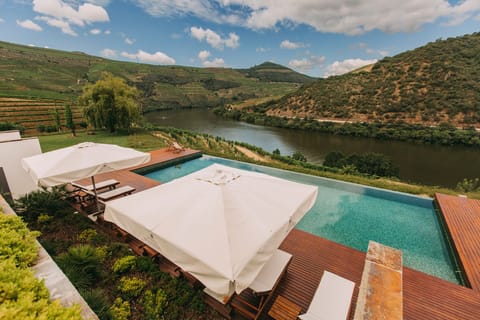 Luxury Villa, 6 Bedrooms | Terrace/patio