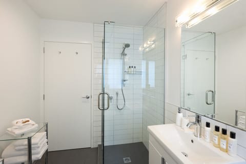 Tranquility Retreat  | Bathroom | Shower, rainfall showerhead, designer toiletries, hair dryer