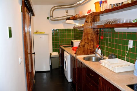 6 Bed Mixed Dormitory Room with Shared Bathroom | Shared kitchen | Full-size fridge, microwave, stovetop, cookware/dishes/utensils