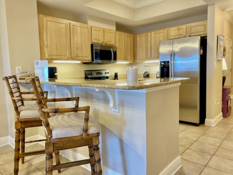 Condo, 2 Bedrooms, Balcony, Beach View (407) | Private kitchen | Full-size fridge, microwave, oven, stovetop