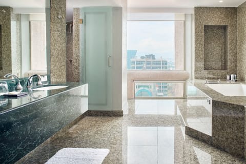 Presidential Suite, 1 Bedroom | Bathroom | Shower, rainfall showerhead, free toiletries, hair dryer