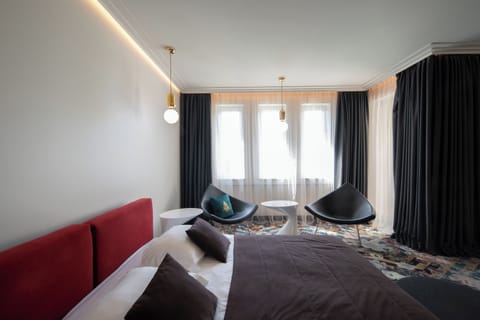 Superior Double Room | Premium bedding, in-room safe, individually furnished, desk