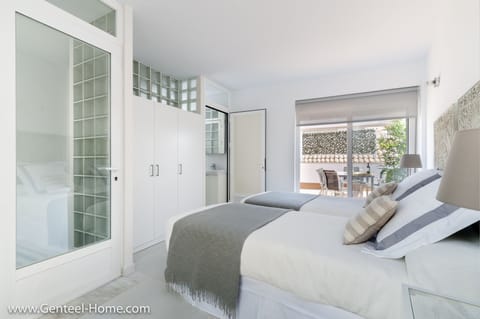 Apartment (2 Bedrooms) | 2 bedrooms, soundproofing, iron/ironing board, free WiFi