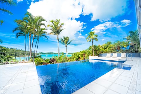 Basic Studio | Infinity pool | Outdoor pool