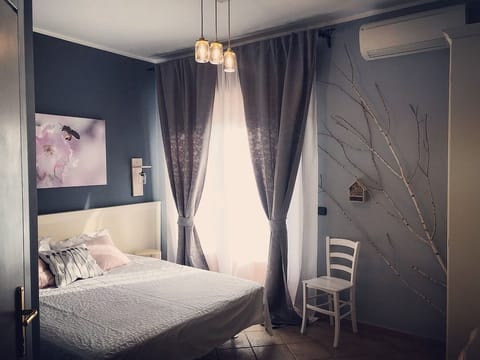 Double Room | Desk, free cribs/infant beds, free WiFi, bed sheets