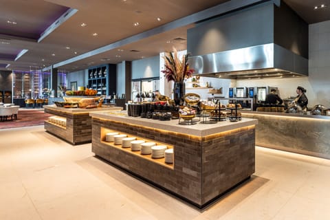Daily buffet breakfast for a fee