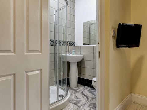 Shower, free toiletries, hair dryer, towels