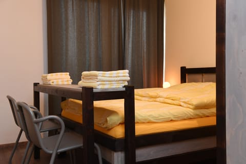 Standard Double Room | Desk, laptop workspace, soundproofing, free WiFi