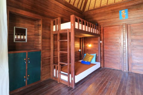 Shared Dormitory | Desk, free WiFi, bed sheets