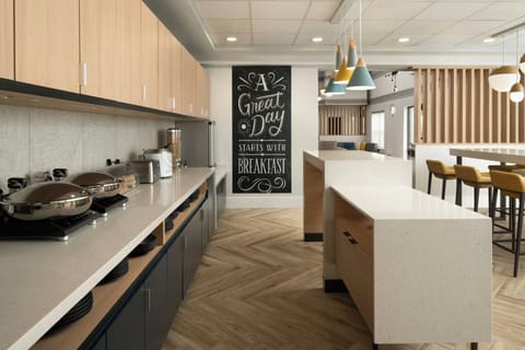 Free buffet breakfast