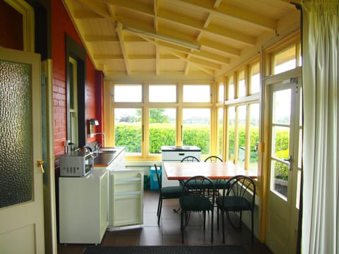 Family Room, 1 Bedroom | In-room dining