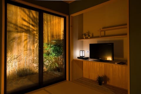 Private Vacation Home | Television