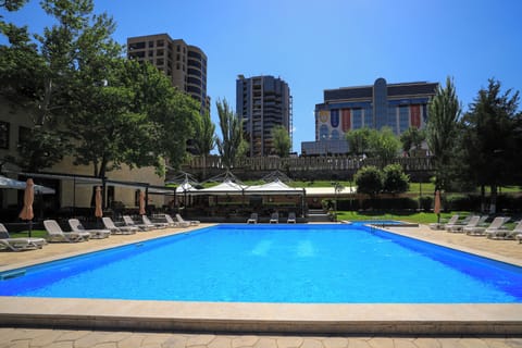 Seasonal outdoor pool