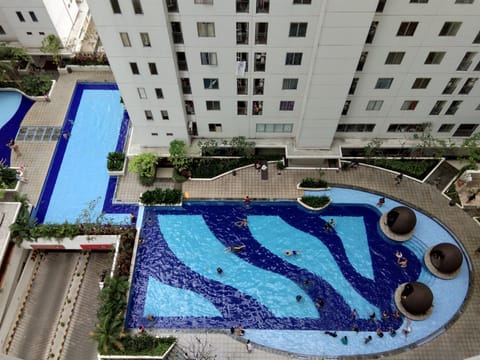 Room | Outdoor pool