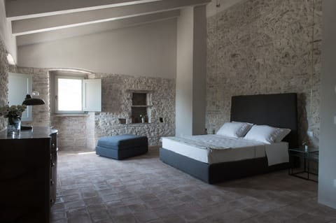 Deluxe Double Room | Premium bedding, down comforters, memory foam beds, in-room safe