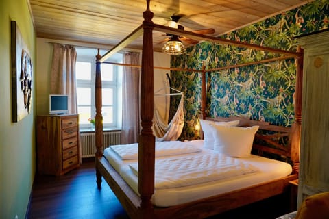 Comfort Double Room | Individually decorated, individually furnished, desk, free WiFi