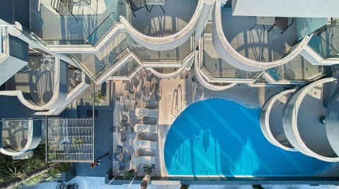 Indoor pool, seasonal outdoor pool