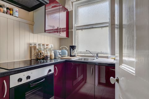 Microwave, coffee/tea maker